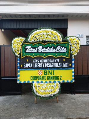 Papan Bunga Duka di Pahlawan